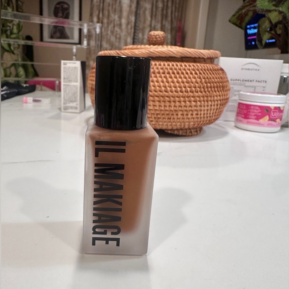 NEW Il Makiage Woke Up Like This Foundation